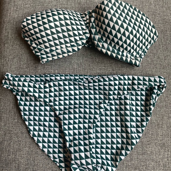 Mikoh Bikini Set XS top & M bottom - Picture 1 of 4